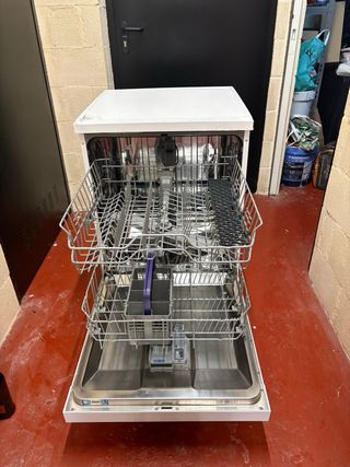 Lavavajillas Beko casi nuevo