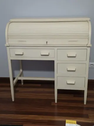 Escritorio buró con tapa enrollable