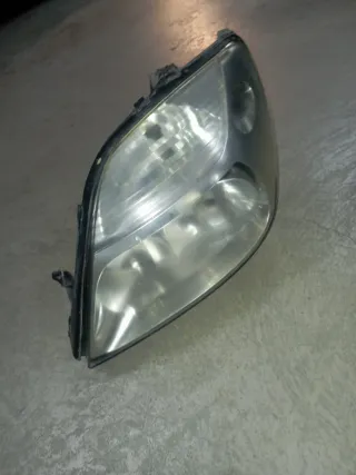Faro delantero izquierdo Renault Scenic
