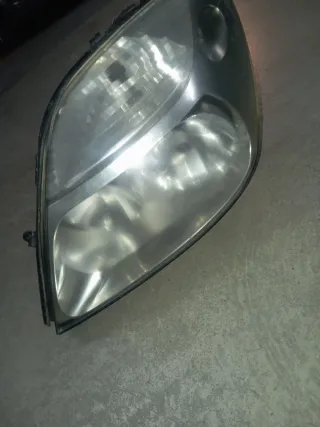 Faro delantero izquierdo Renault Scenic
