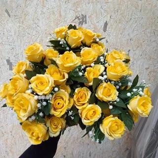Mazzo Rose Gialle Artificiali