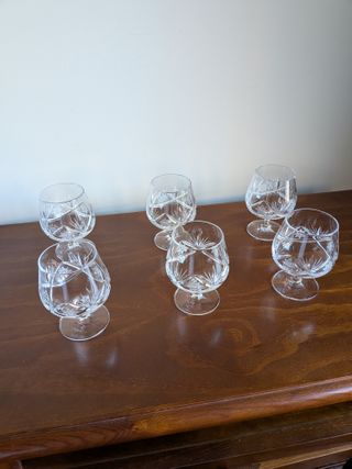 Copas de coñac de cristal tallado