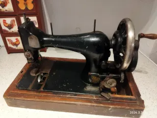 Máquina de coser Singer antigua