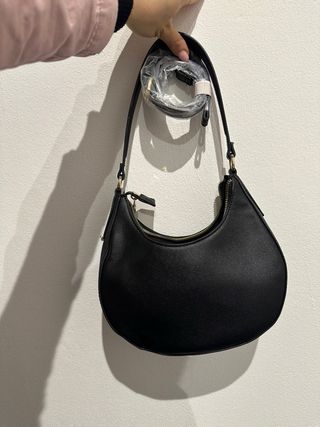 Borsa nera a tracolla