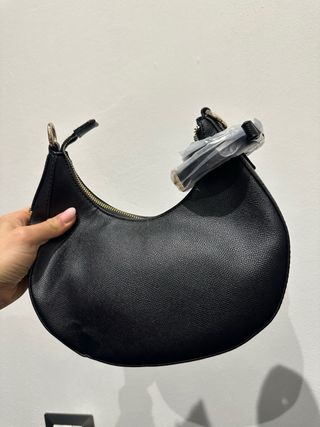 Borsa nera a tracolla