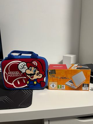 New Nintendo 2DS XL Blanca y Naranja completa