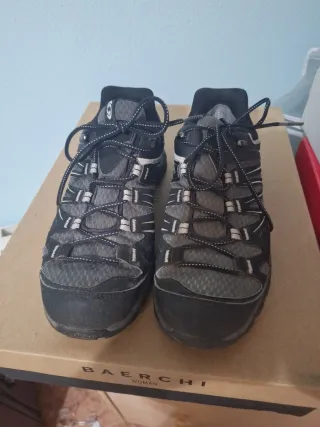 Calzado Salomon Talla 39 1/2 Negro