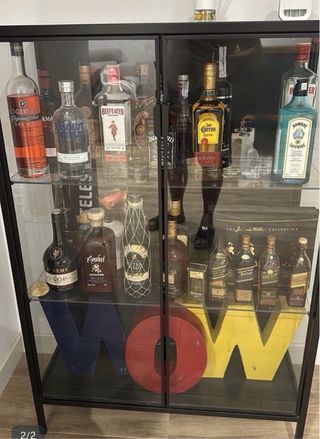 Vitrina Ikea Negra Cristal y Metal