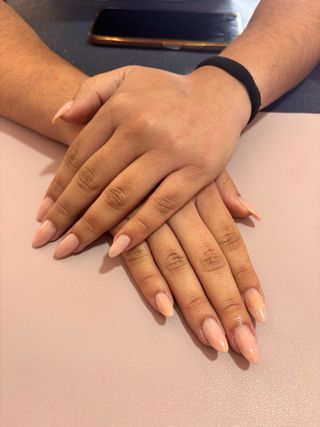 Servicios de manicura y pedicura