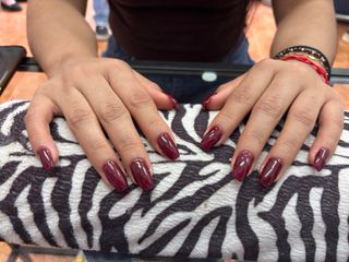 Servicios de manicura y pedicura