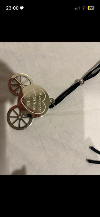 Collana con ciondolo carretto argento