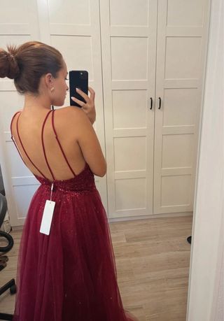 Vestido de fiesta rojo brillante