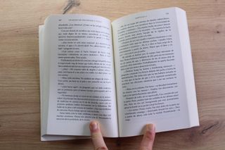 Un reino de oscuridad y fuego Karen A. Moon