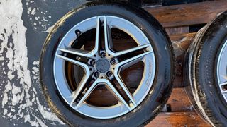 Llantas R19 AMG con neumáticos continental