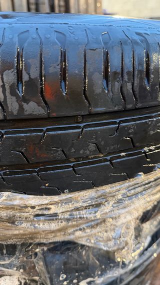 Llantas R19 AMG con neumáticos continental