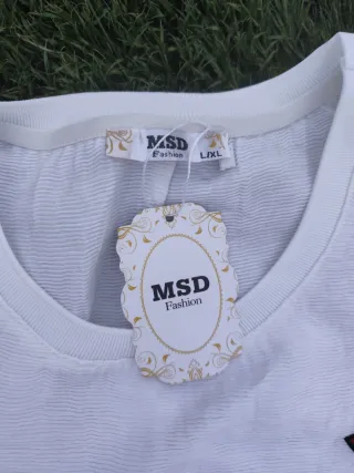 Camiseta blanca con parches divertidos Talla L/XL