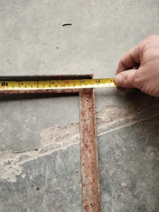 Tapa de registro metálica