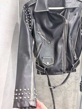 Cazadora Biker Zara Basic Tachuelas Talla L