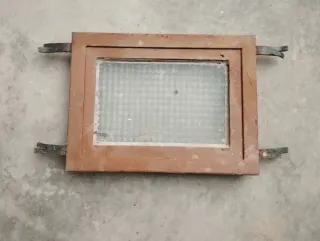 Tapa de registro con marco y cristal