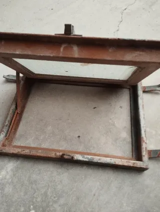 Tapa de registro con marco y cristal