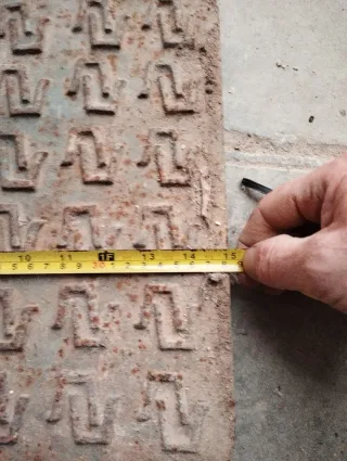 Tapa de registro metálica