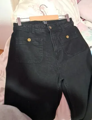 Pantalones negros nuevos
