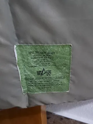 CHALECO ALPHA INDUSTRIES