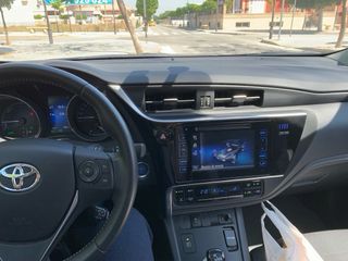 Toyota Auris 2016