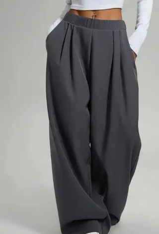 Pantalones grises de vestir anchos