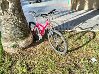 Bicicleta BTWIN Roja