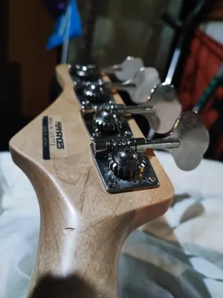 Bajo Eléctrico Fernandes Japan