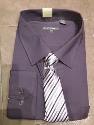 Camisa kiabi Talla 49-50 con Corbata