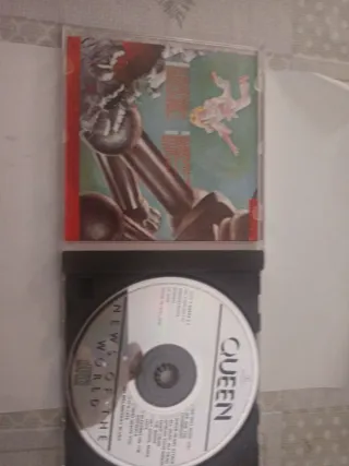 Queen News of the World CD