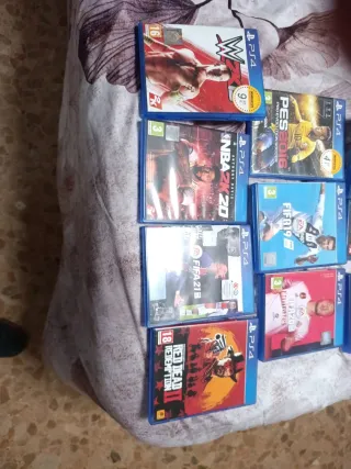 PS4 (PlayStation 4) Negra + Juegos 500Gb
