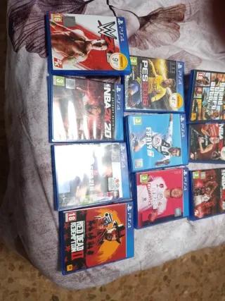 PS4 (PlayStation 4) Negra + Juegos 500Gb