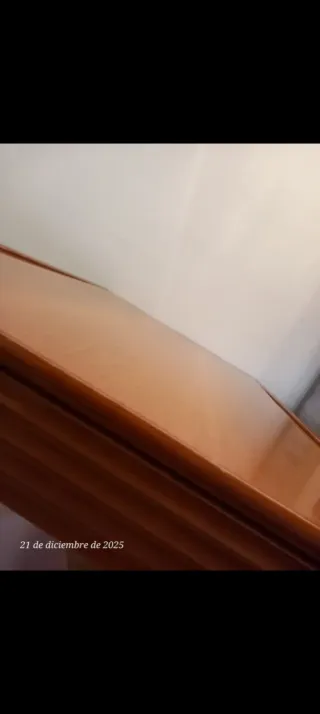 Lote mesa y 2 sillas madera