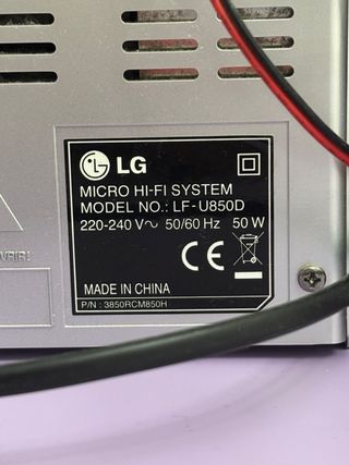 Mini cadena LG Radio CD USB MP3