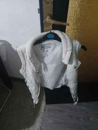 Chaqueta Stradivarius blanca talla S