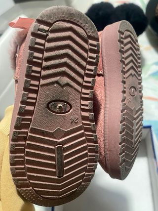 Stivaletti bimba rosa con pelliccia numero 24