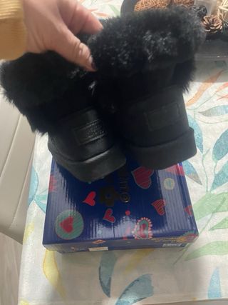 Stivali bambina neri con pelliccia nemero 27