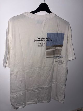 Camiseta Bershka Retour Vers L'essentiel