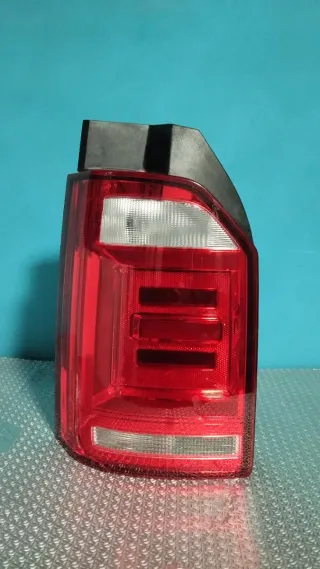 Piloto Trasero Izquierdo VW Transporter T6/15 a 20