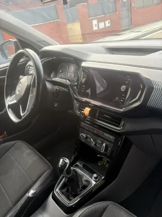 Volkswagen T-Cross 2019