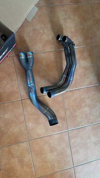 Línea completa SC Project RS 660 Titanio/Carbono