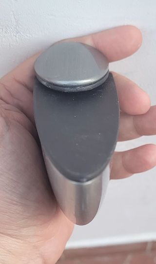 Soportes metálicos para estantes