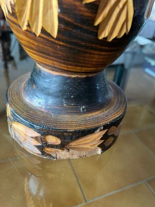 Vaso in legno vintage decorato a mano