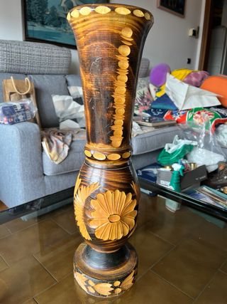 Vaso in legno vintage decorato a mano