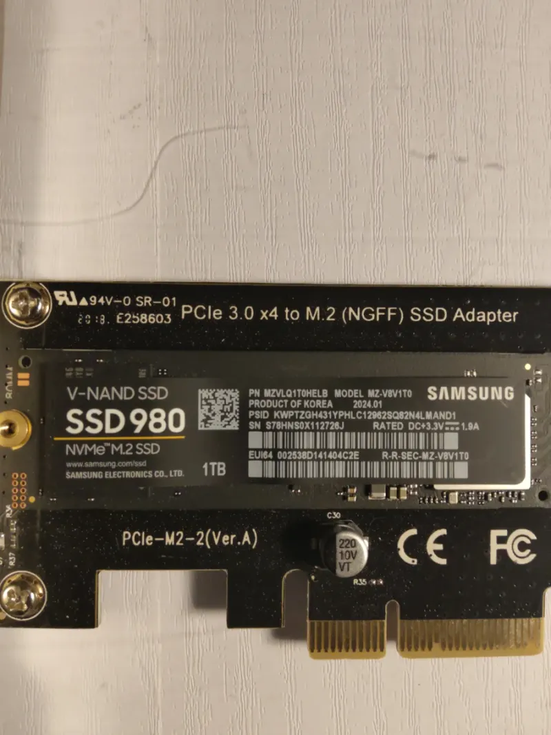Samsung 980 1TB NVMe M.2 SSD + Adaptador PCIe afbeelding 2