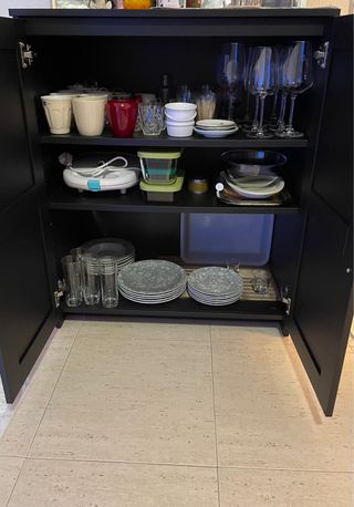 Armario puertas madera negro