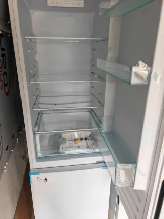 Nevera Candy Nueva 187x55